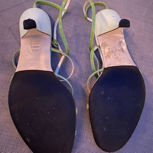 Karine Arabian Paris strappy pistachio Sandals 9/5 - Picture 9 of 9